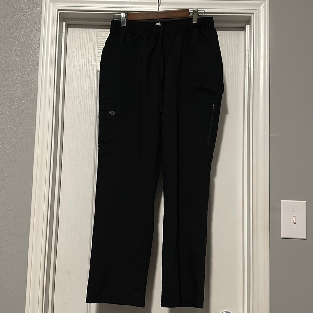 Scrub pants